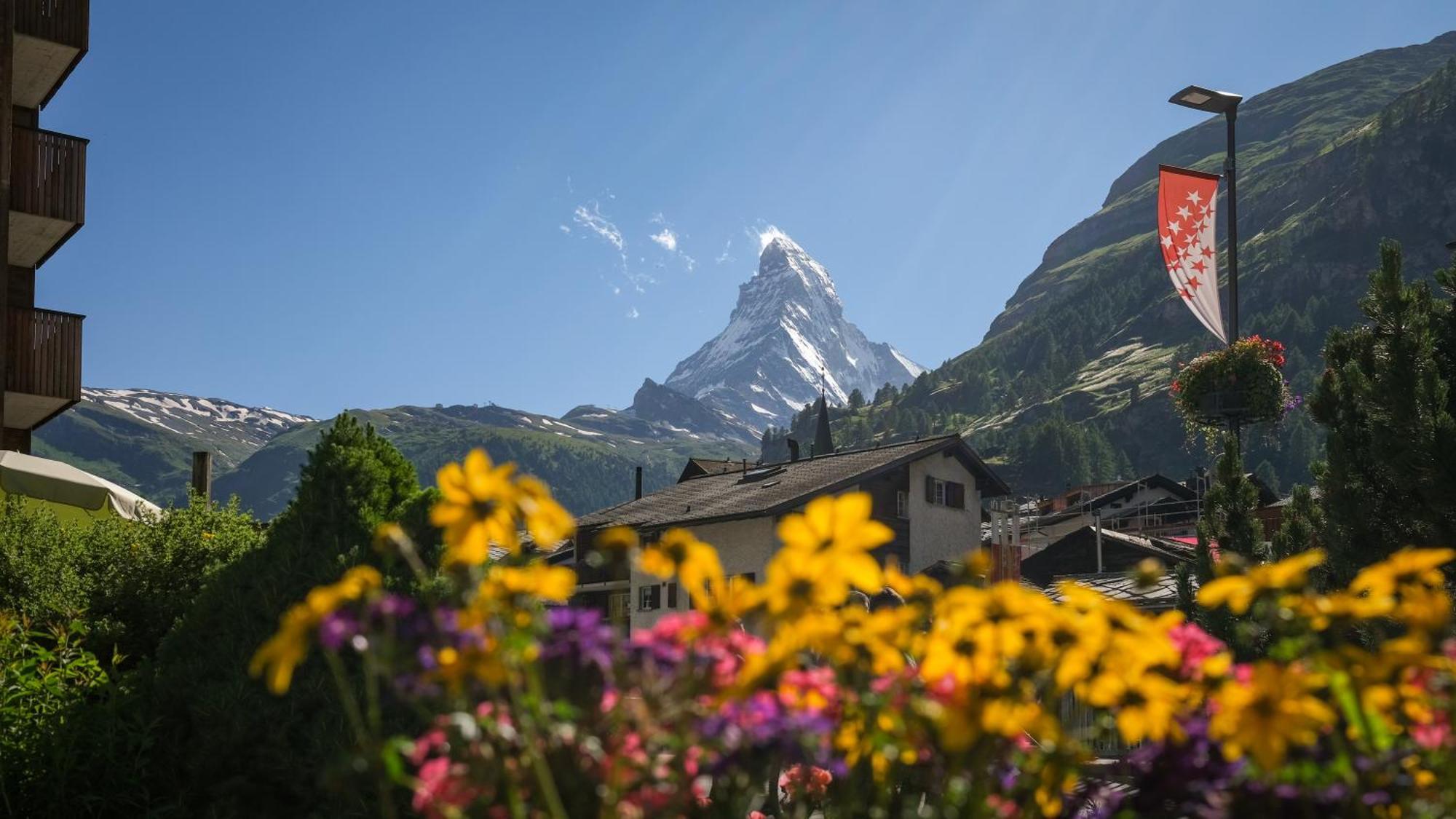 Hotel Parnass Zermatt Exterior photo