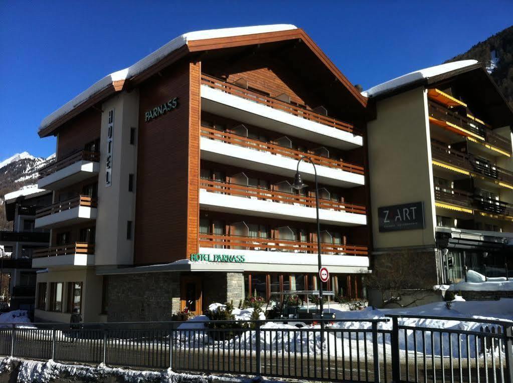 Hotel Parnass Zermatt Exterior photo