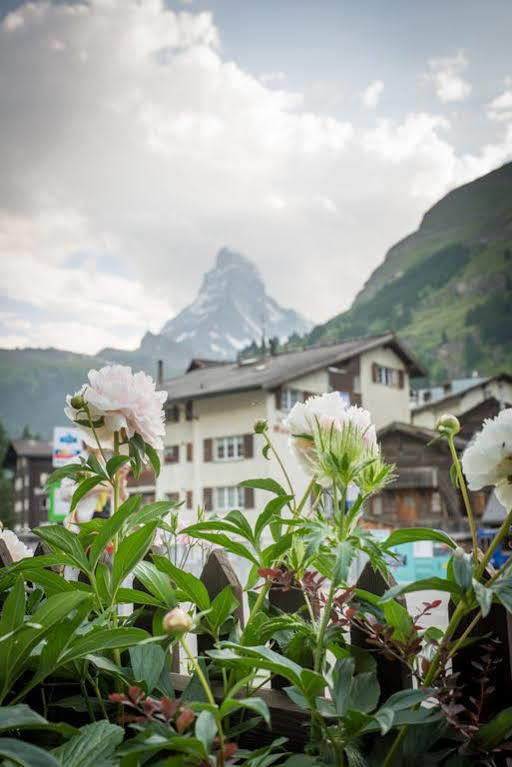 Hotel Parnass Zermatt Exterior photo